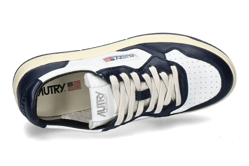 autry-sneaker-medalist-WB04-white-blue_132800132_4